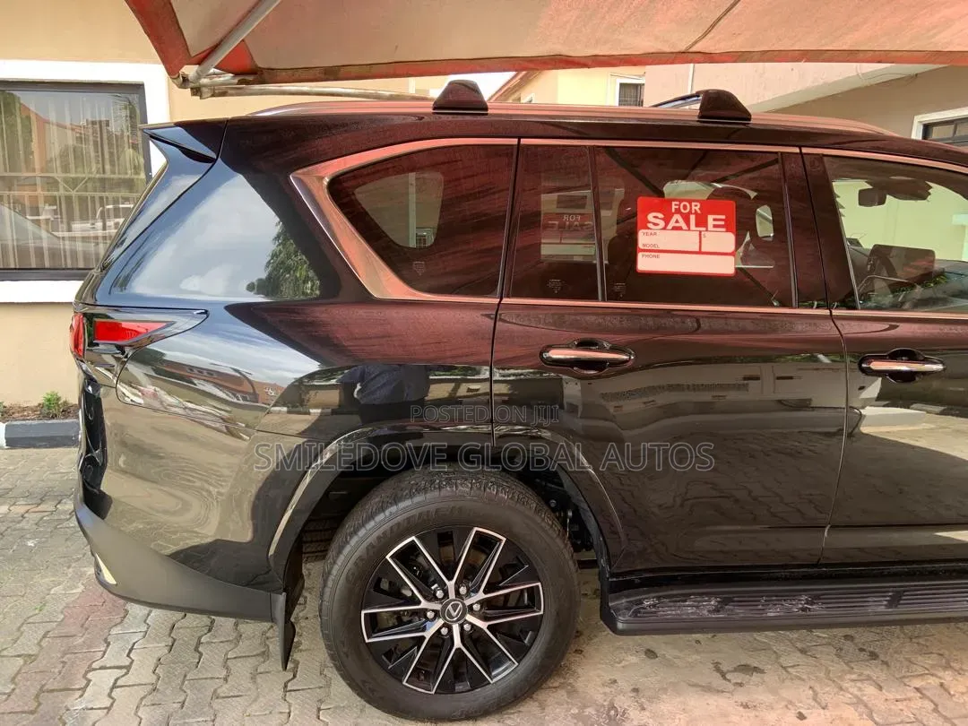 Lexus LX 600 2024 Black