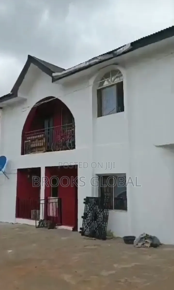 3bdrm Block of Flats in Igando / Ikotun/Igando for sale