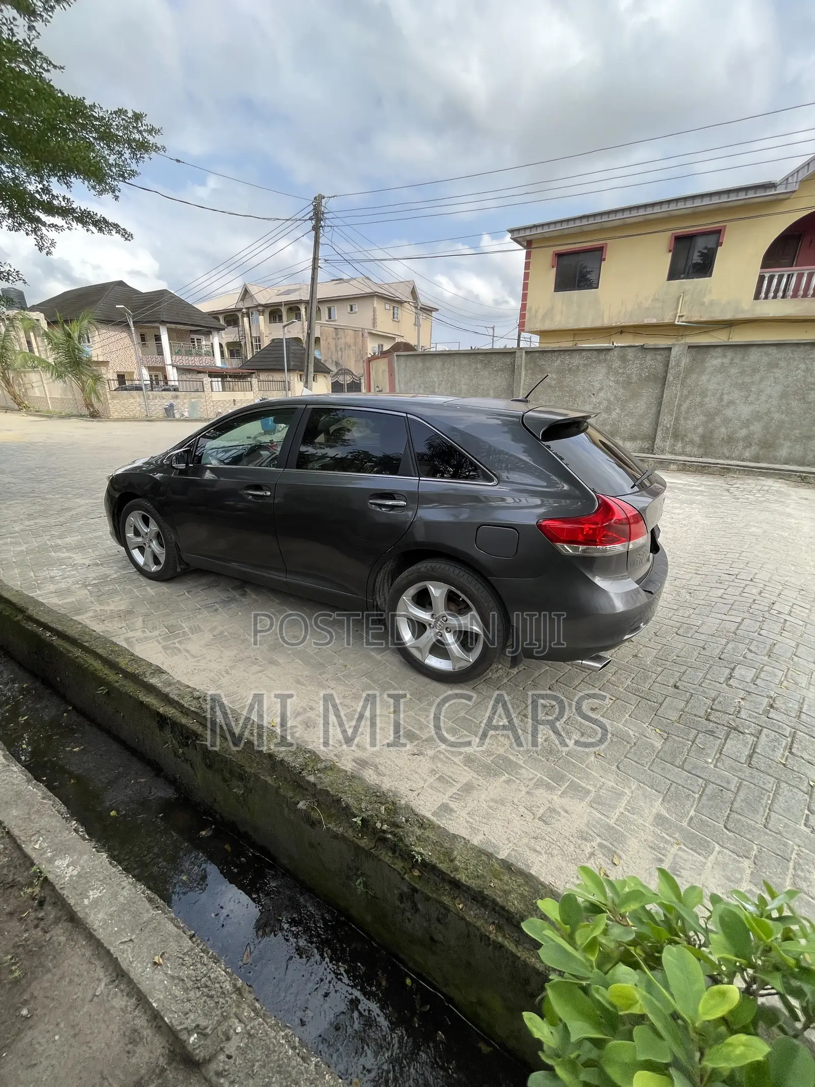 Toyota Venza V6 AWD 2011 Gray