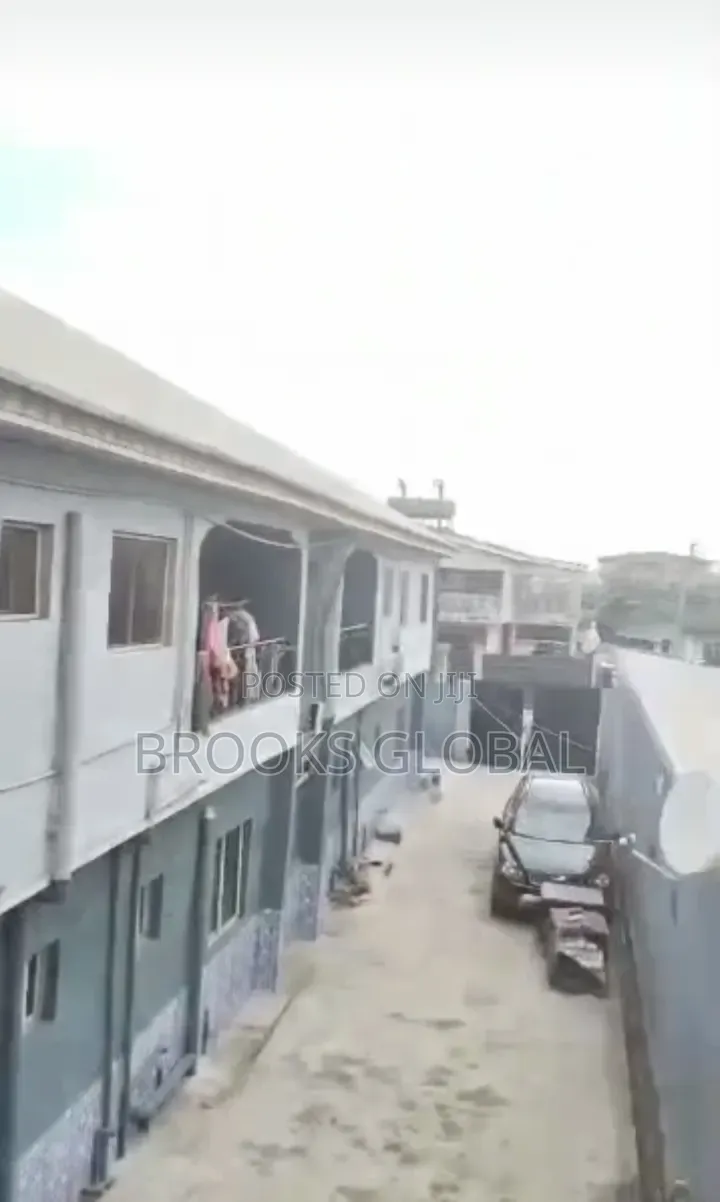 2bdrm Block of Flats in Egbe / Ikotun/Igando for sale