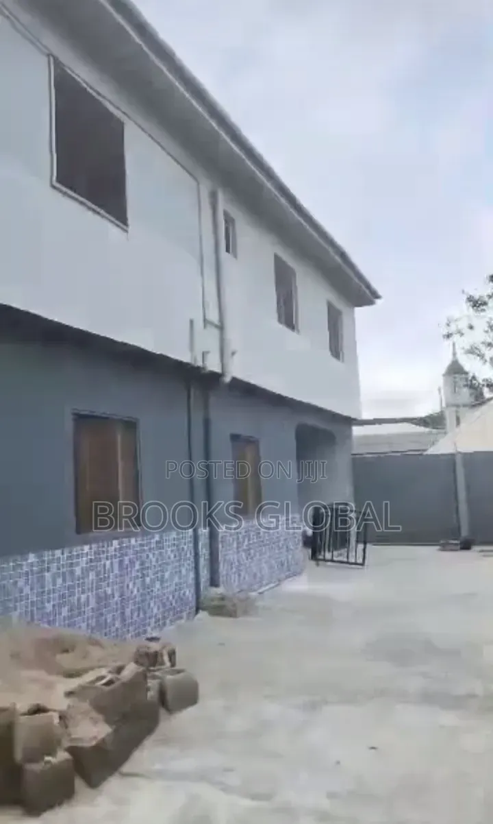 2bdrm Block of Flats in Egbe / Ikotun/Igando for sale
