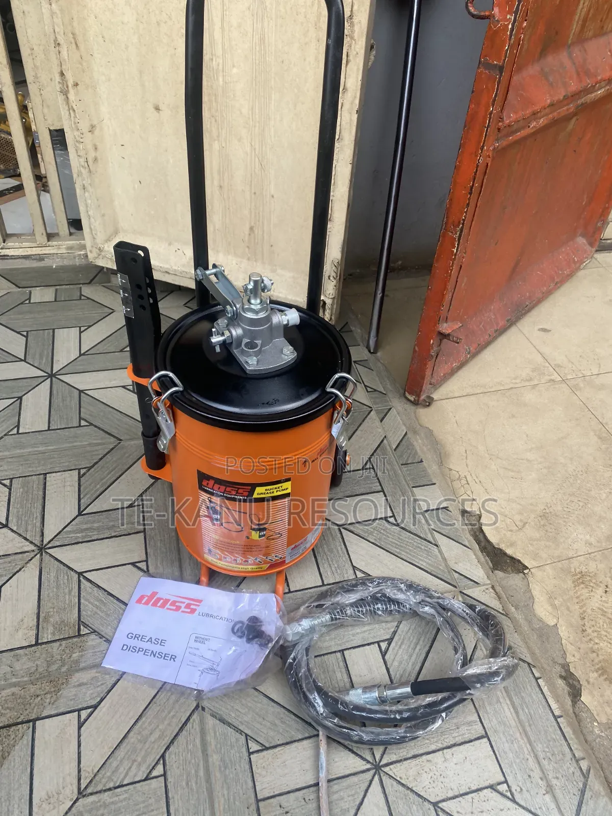 Dass BGP / 60-410 Bucket Grease Pump.