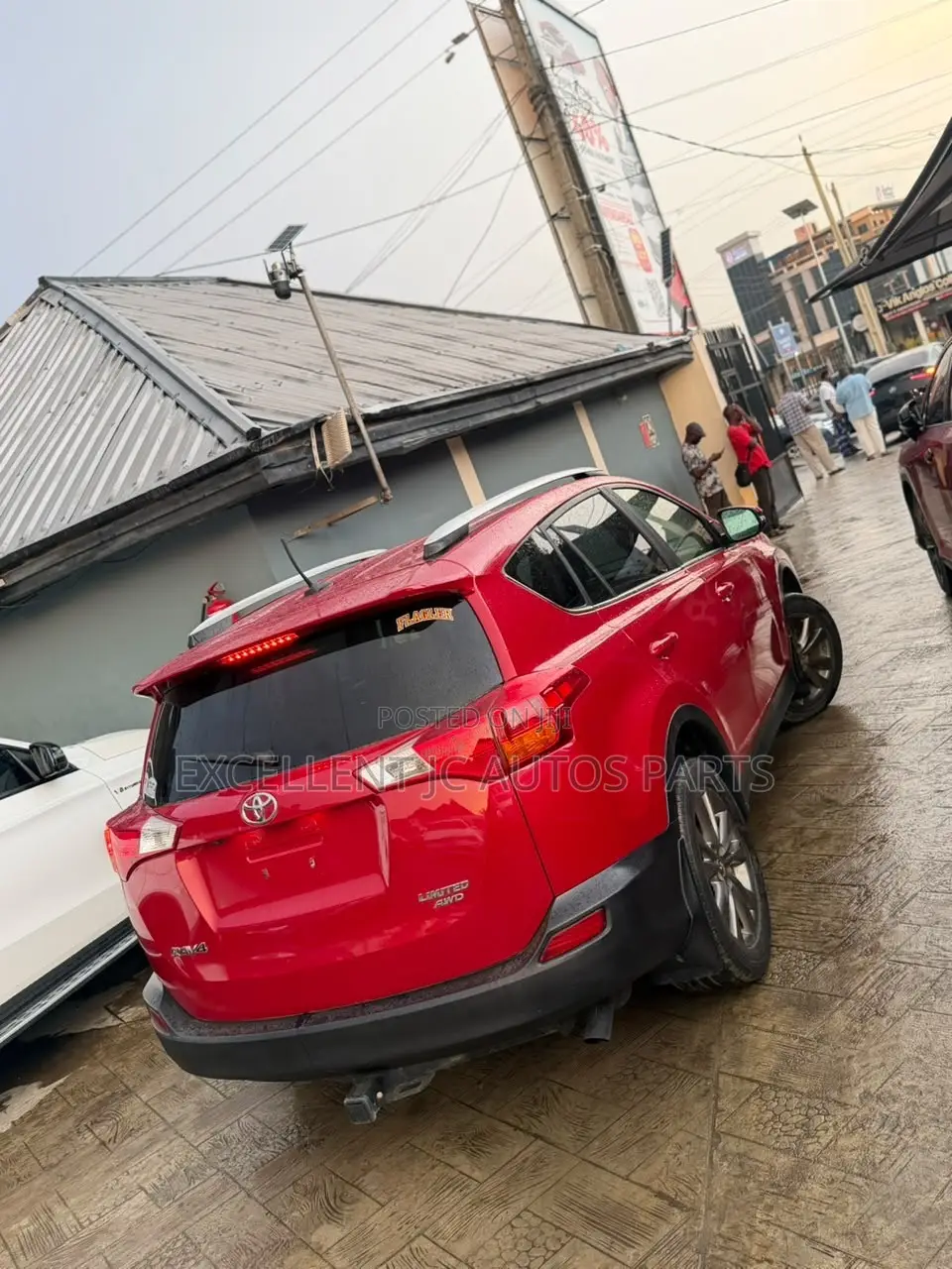 Toyota RAV4 Limited AWD (2.5L 4cyl 6A) 2013 Red