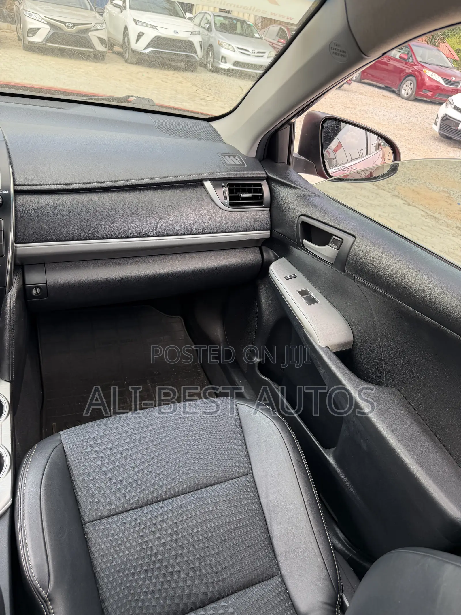 Toyota Camry SE 4dr Sedan (2.5L 4cyl 6A) 2013 Red
