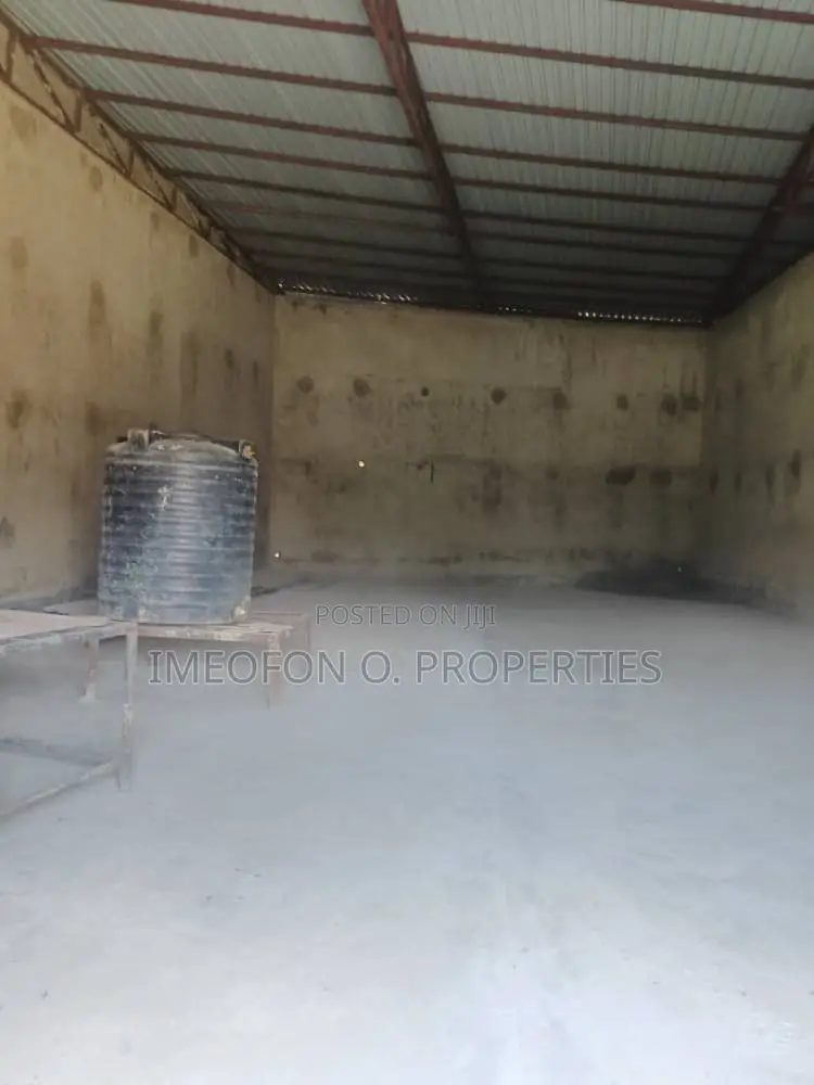 Spacious Warehouse for Rent