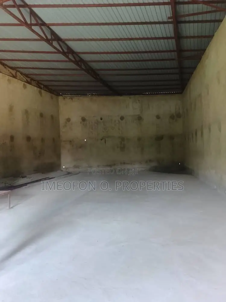 Spacious Warehouse for Rent