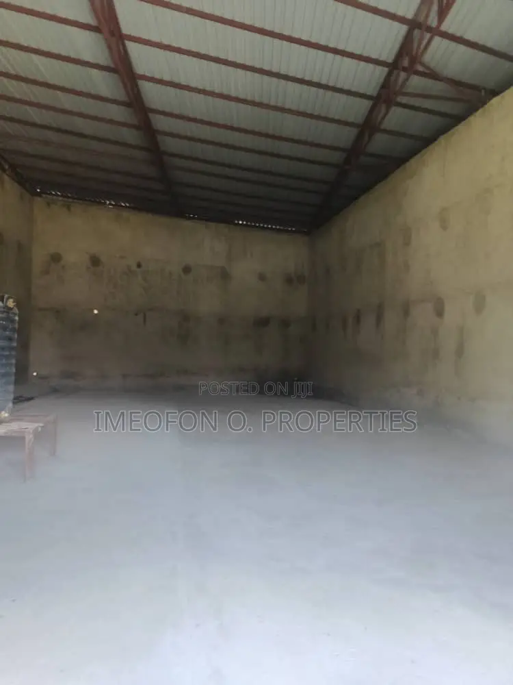 Spacious Warehouse for Rent