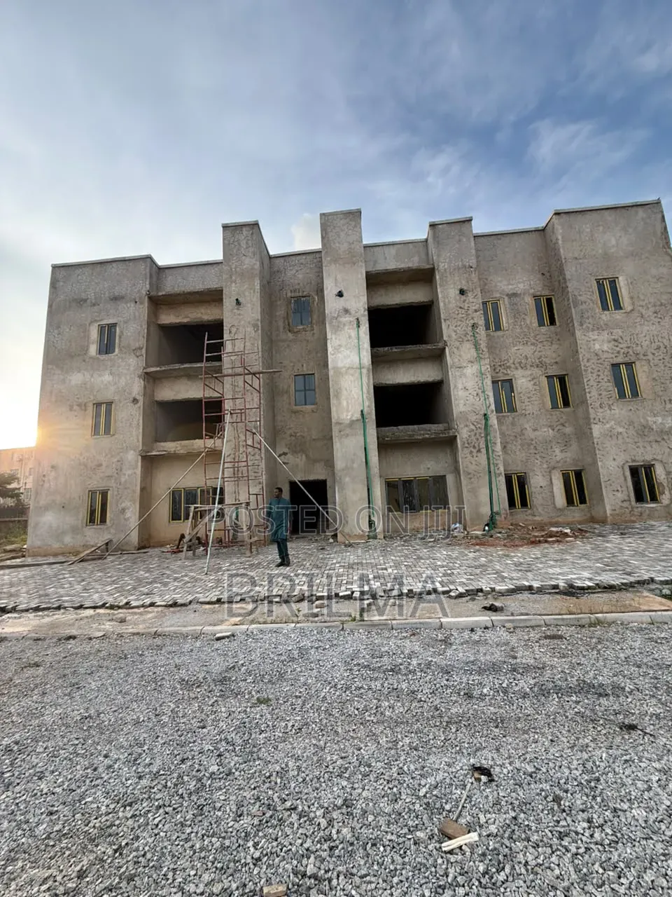 3bdrm Apartment in Kuje for sale