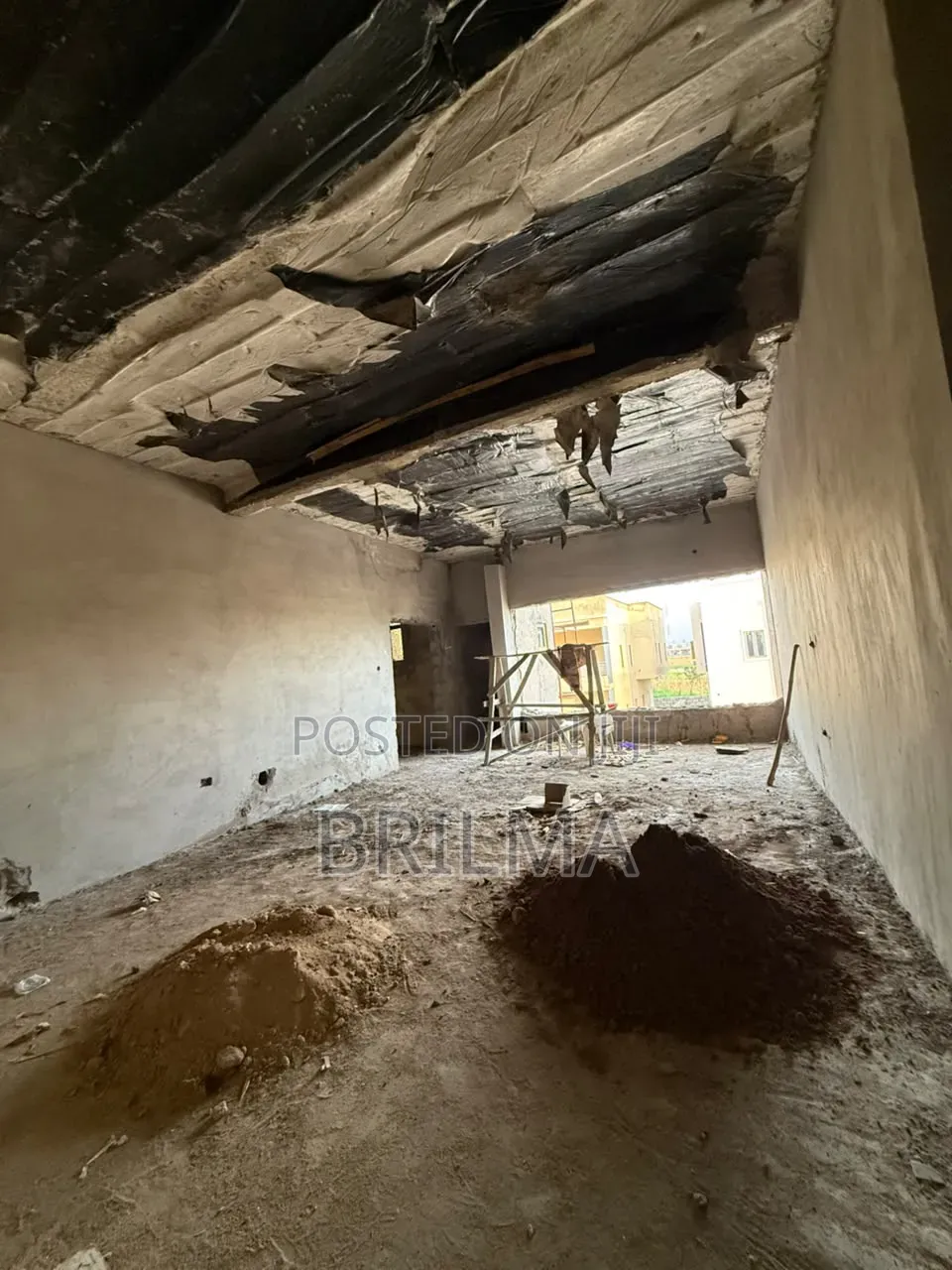 3bdrm Apartment in Kuje for sale