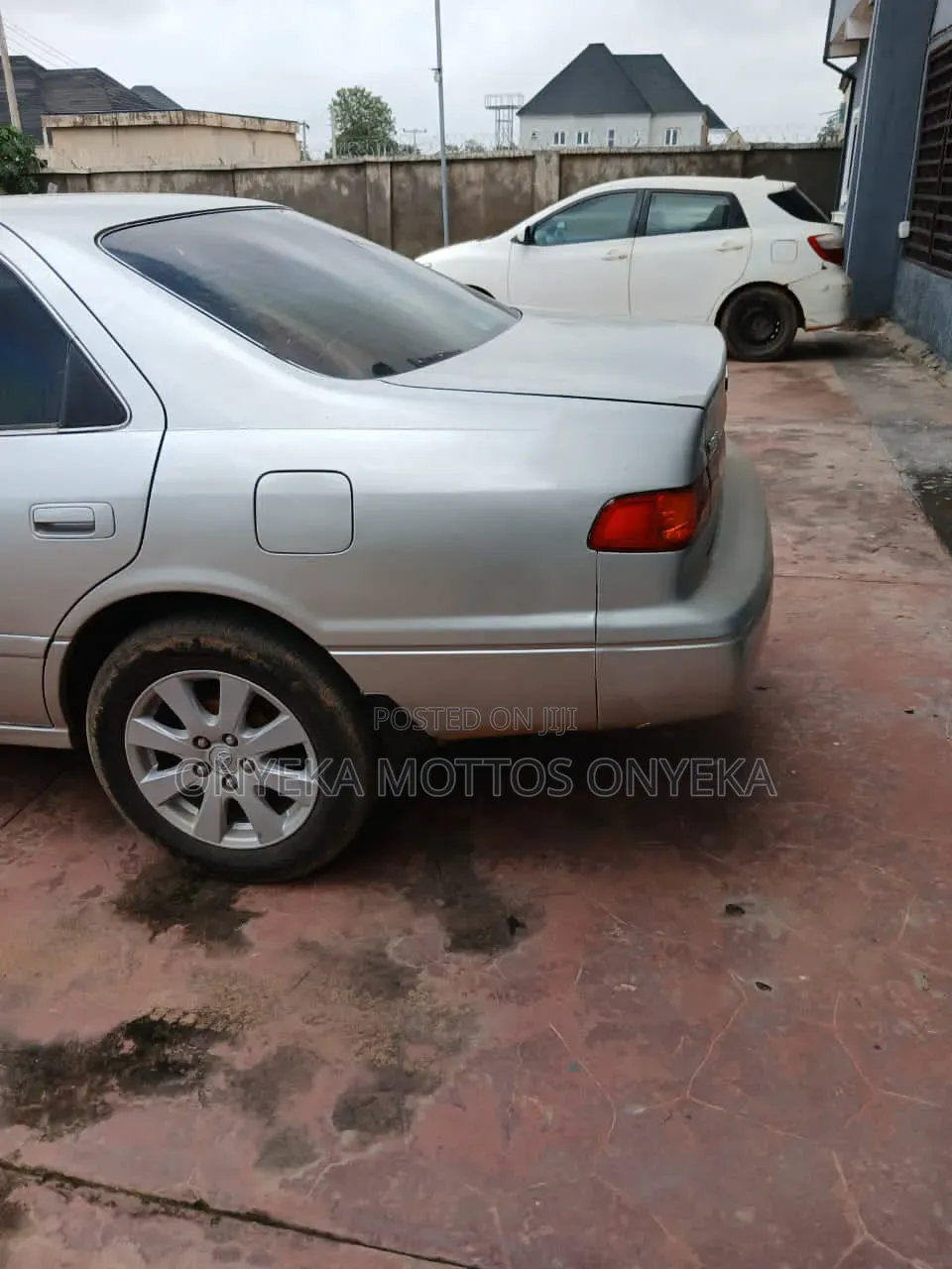 Toyota Camry CE 4dr Sedan (2.2L 4cyl 4A) 2000 Silver