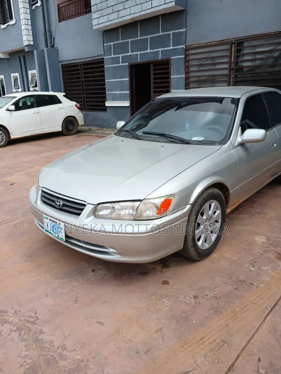 Toyota Camry CE 4dr Sedan (2.2L 4cyl 4A) 2000 Silver