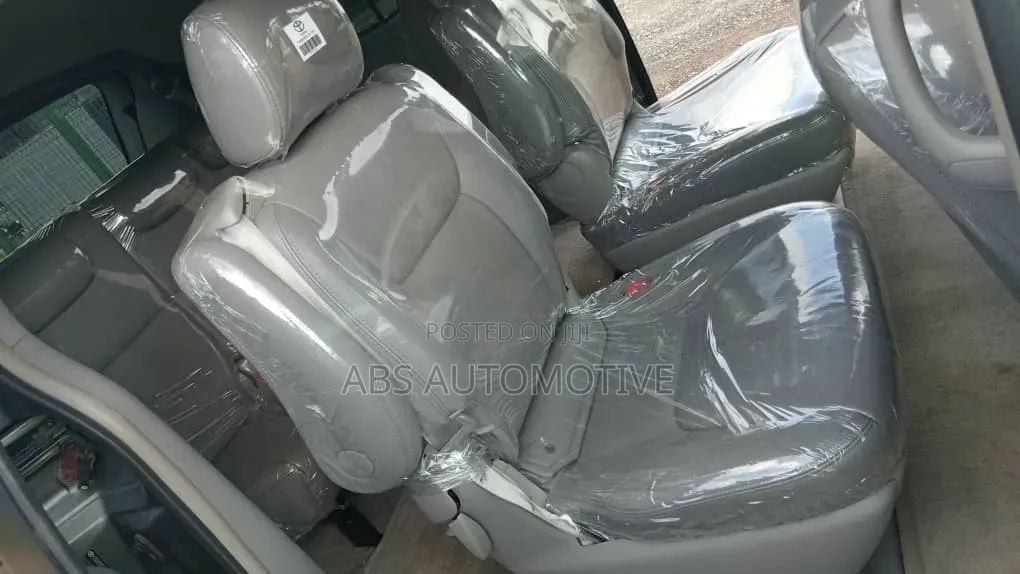 Toyota Sienna XLE Limited 2005 Gray