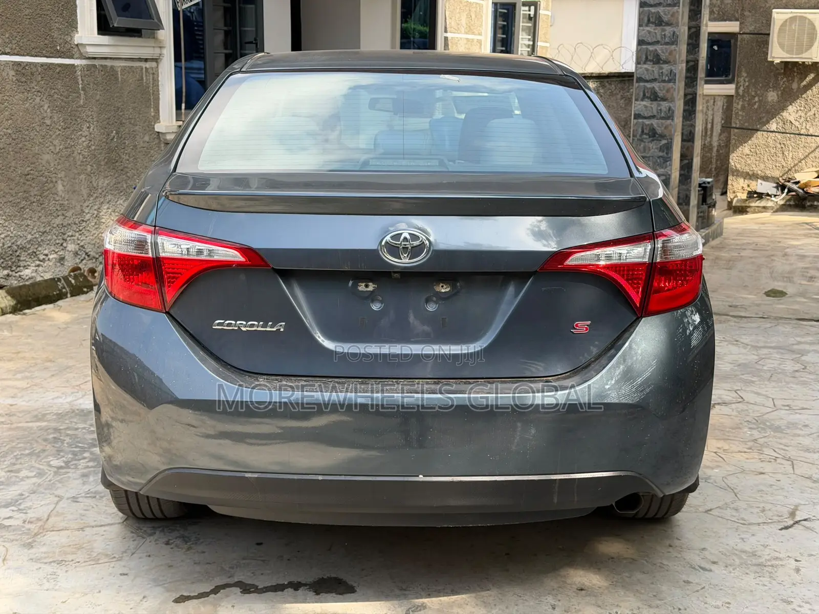 Toyota Corolla S 4dr Sedan (1.8L 4cyl CVT) 2016 Gray