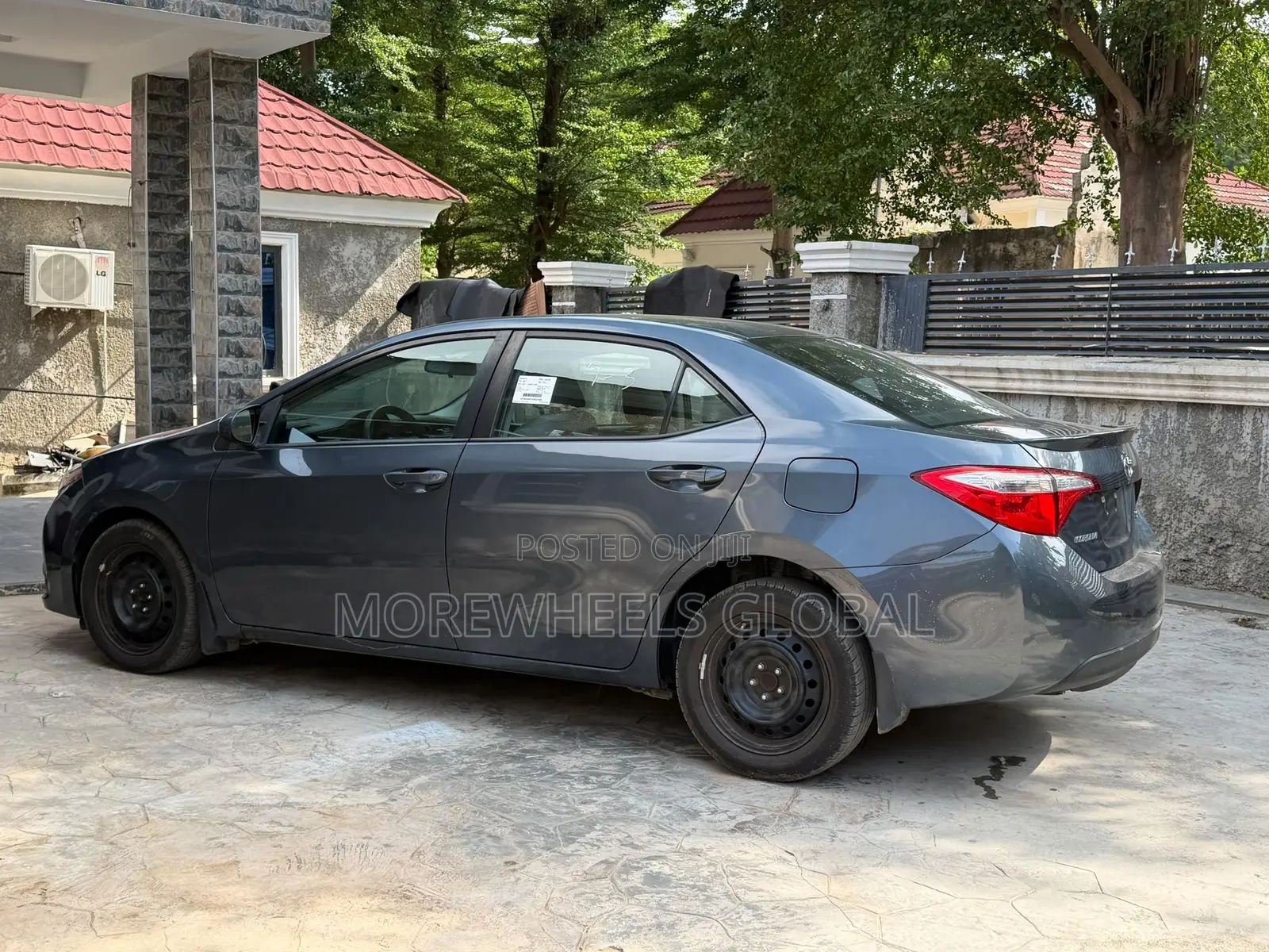 Toyota Corolla S 4dr Sedan (1.8L 4cyl CVT) 2016 Gray