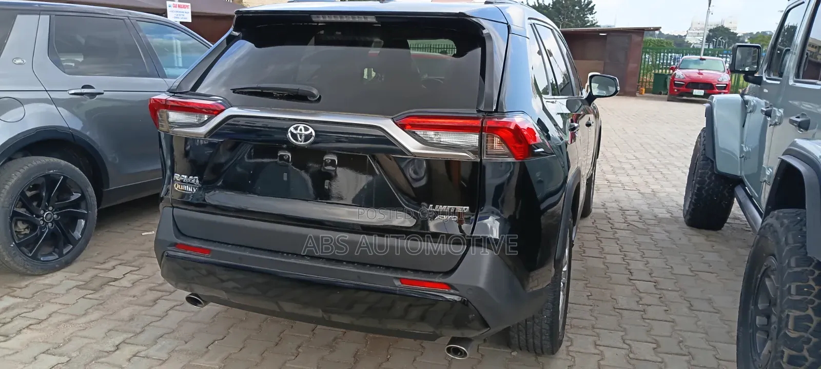 Toyota RAV4 Limited AWD 2020 Matt Black