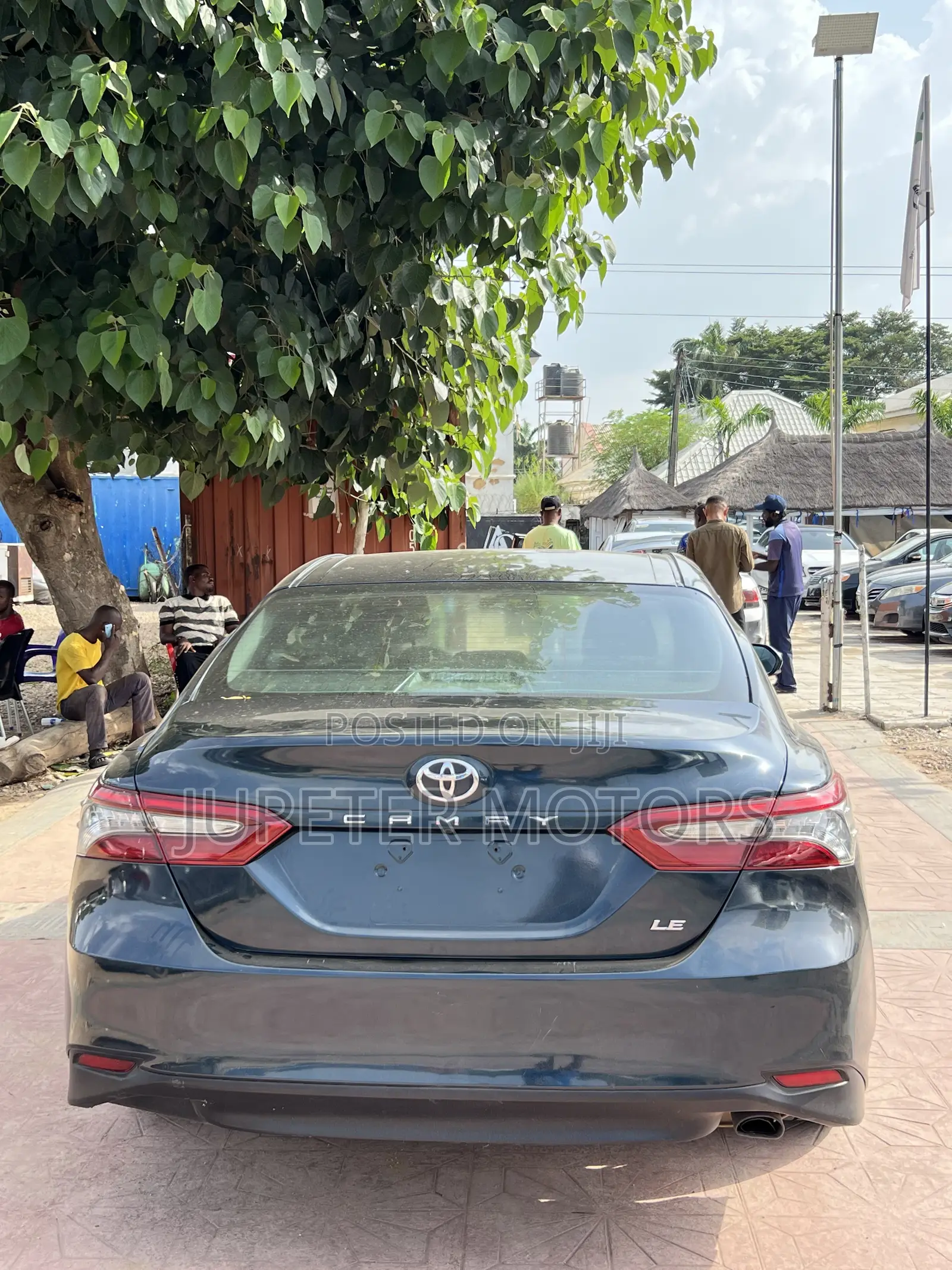 Toyota Camry LE (2.5L 4cyl 8A) 2019 Blue