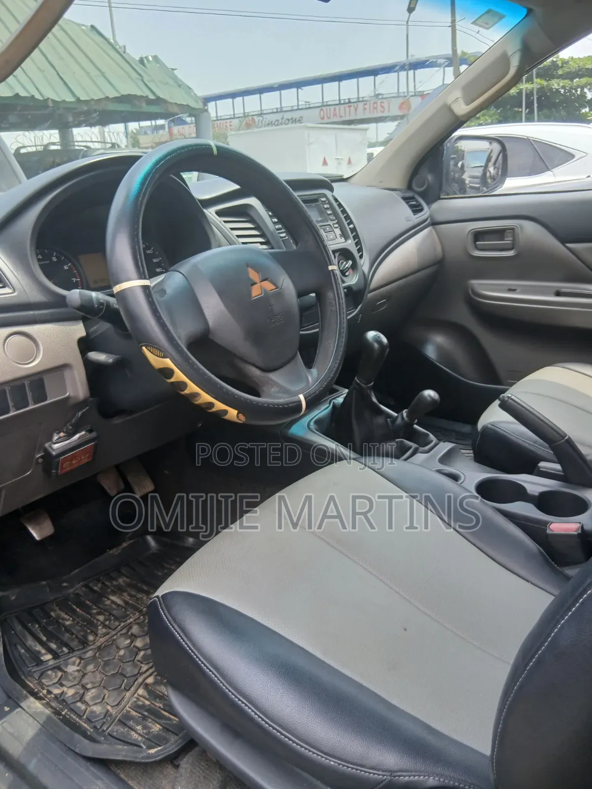 Mitsubishi L200 2016 Gray