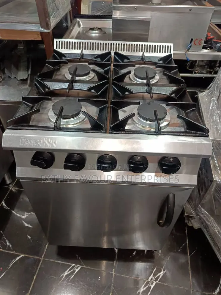 4 Burner Industrial Gas Cooker With Gas Oven