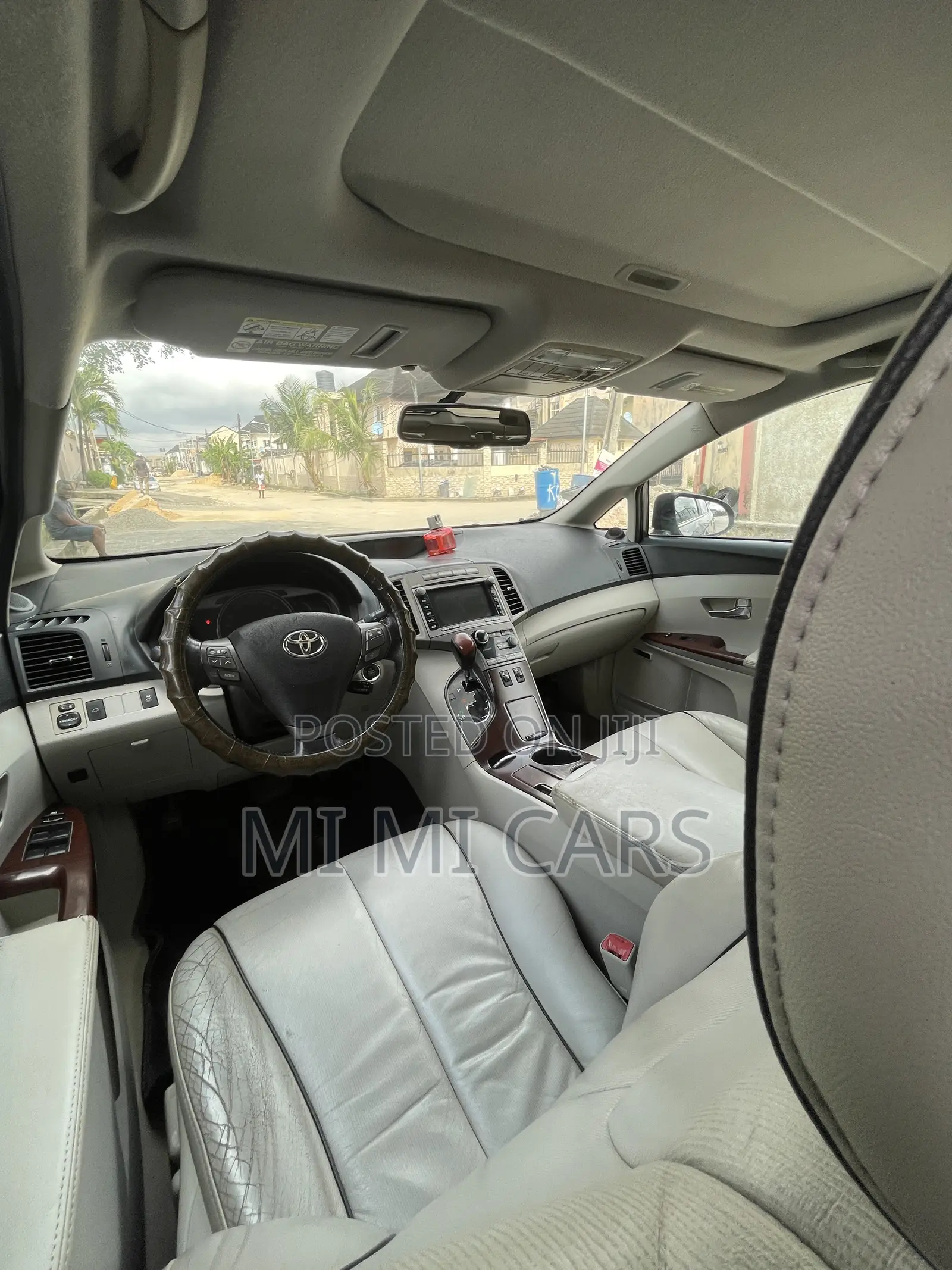 Toyota Venza V6 AWD 2011 Gray