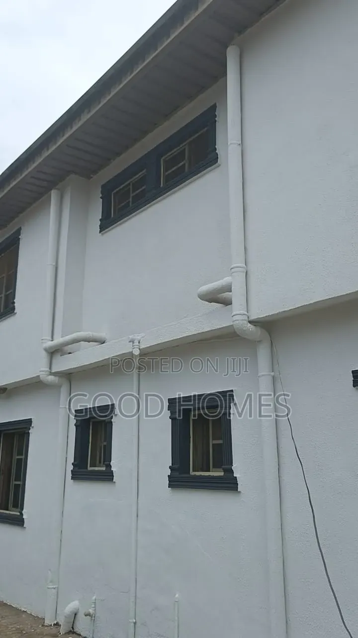 20bdrm Block of Flats in Igando for sale