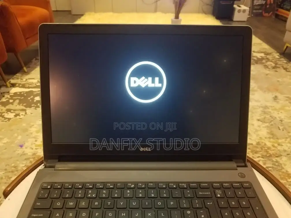 Laptop Dell Inspiron 15 8GB Intel Core i5 HDD+SSD 500GB