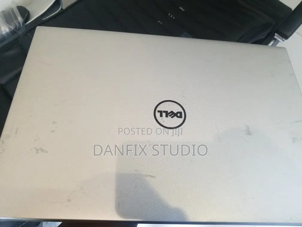 Laptop Dell Inspiron 15 8GB Intel Core i5 HDD+SSD 500GB