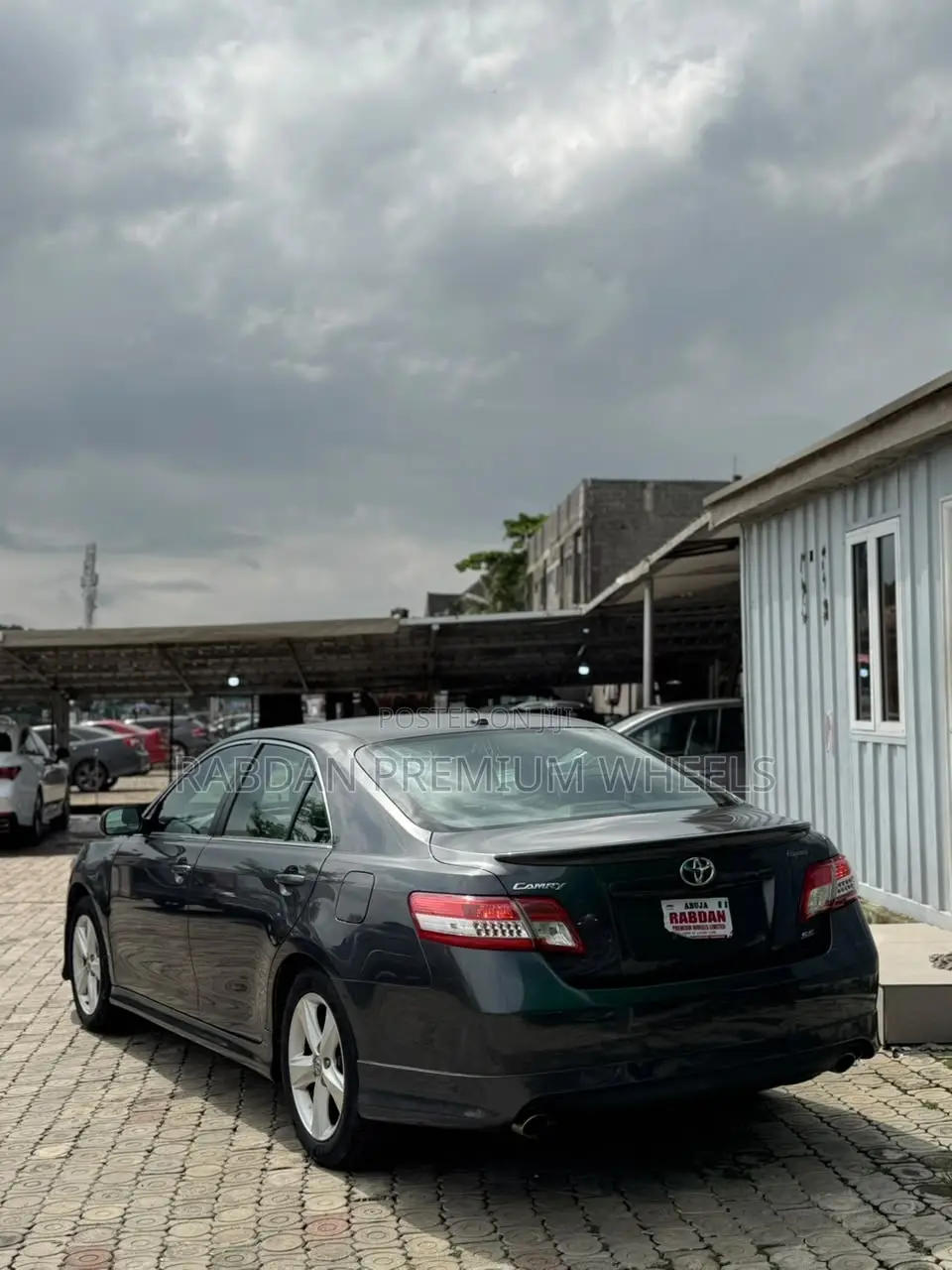 Toyota Camry SE 4dr Sedan (2.5L 4cyl 6AM) 2010 Gray