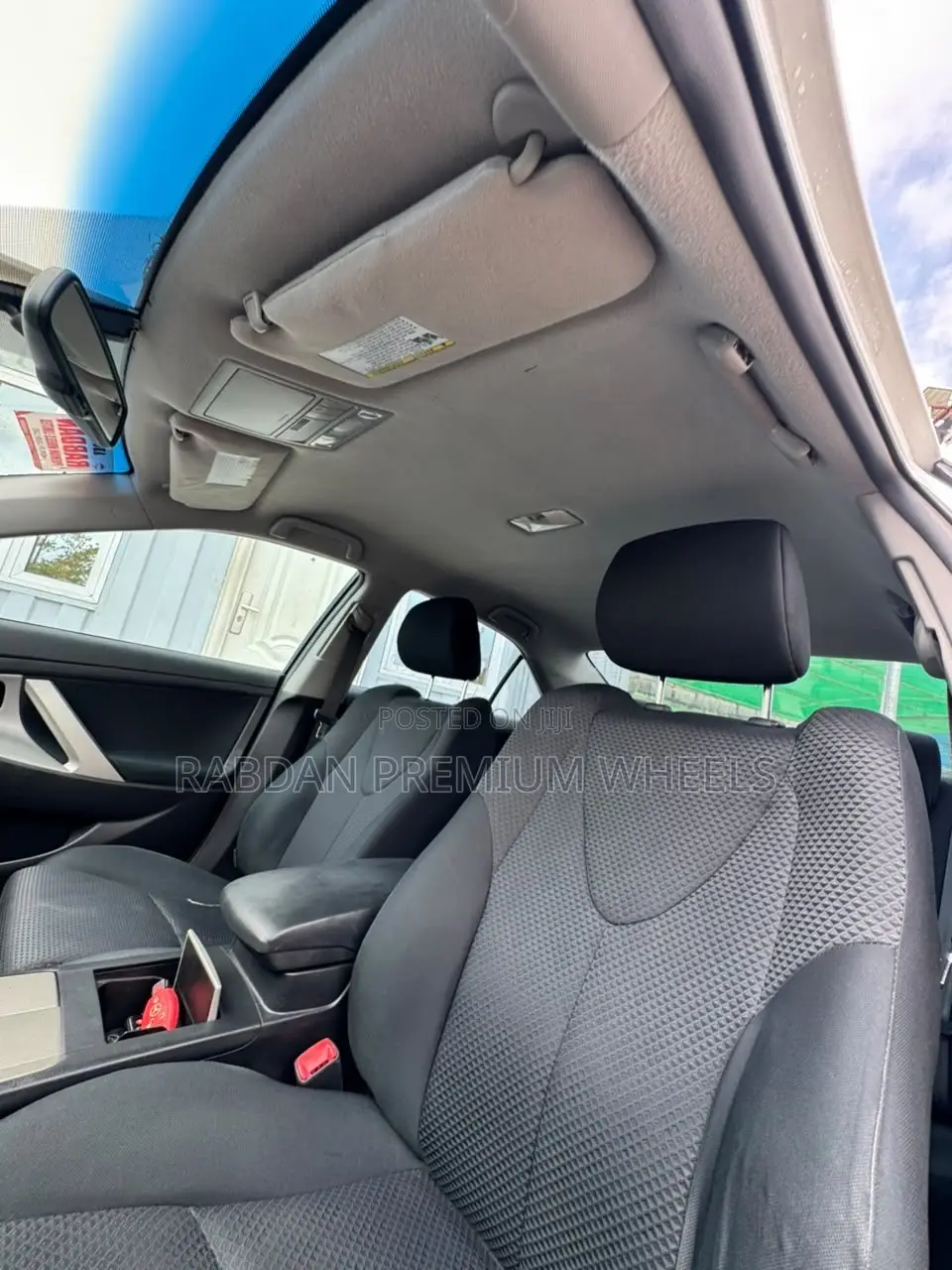 Toyota Camry SE 4dr Sedan (2.5L 4cyl 6AM) 2010 White