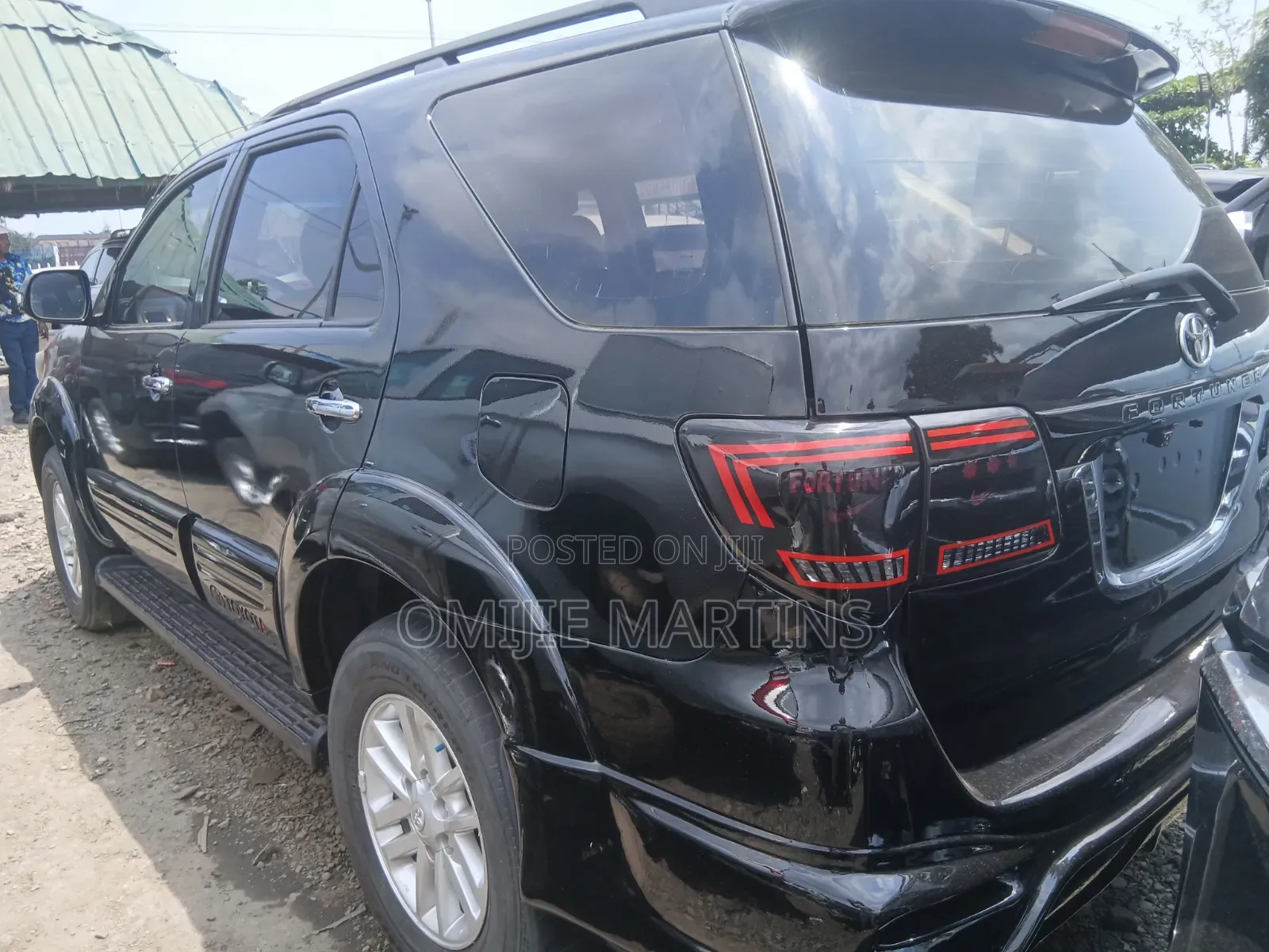 Toyota Fortuner 2013 Black