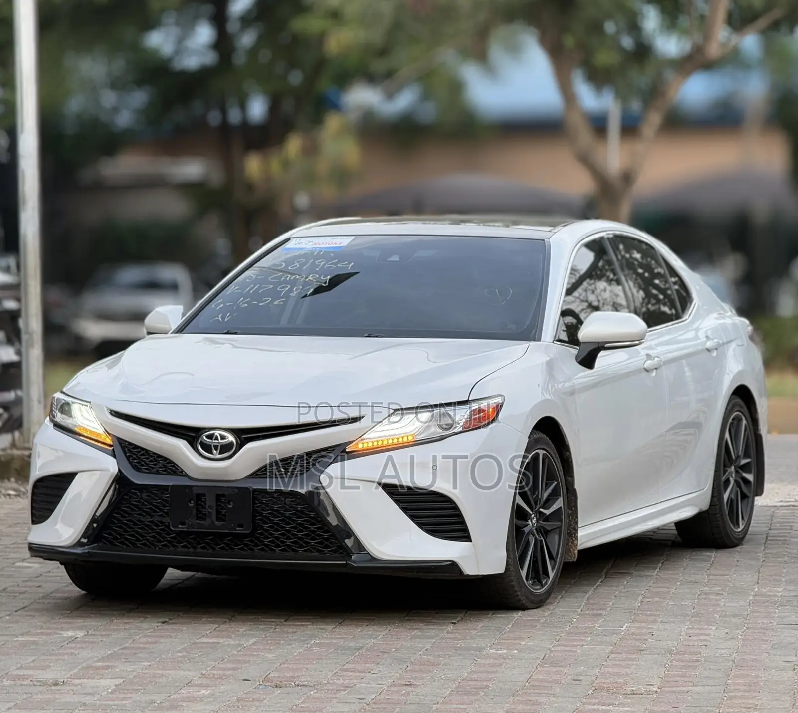 Toyota Camry XSE V6 FWD (3.5L 6cyl 8AM) 2018 White