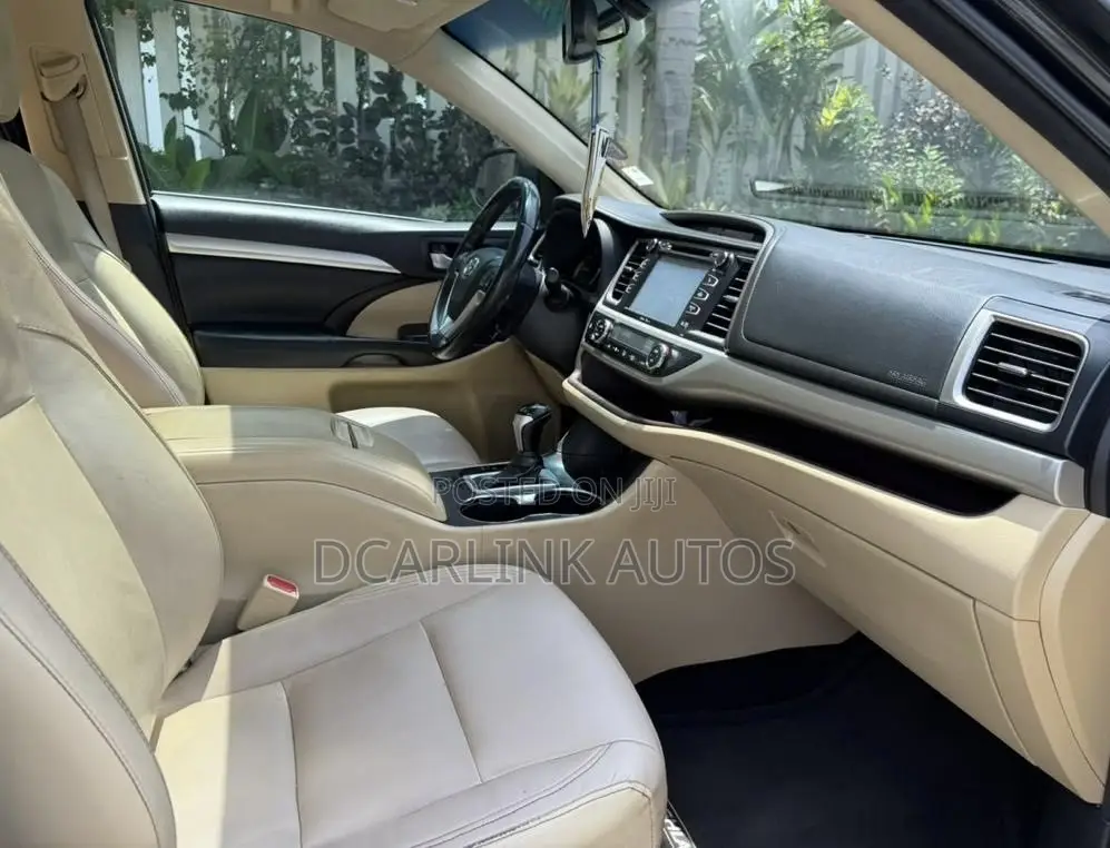Toyota Highlander XLE 4dr SUV (3.5L 6cyl 6A) 2014 Black