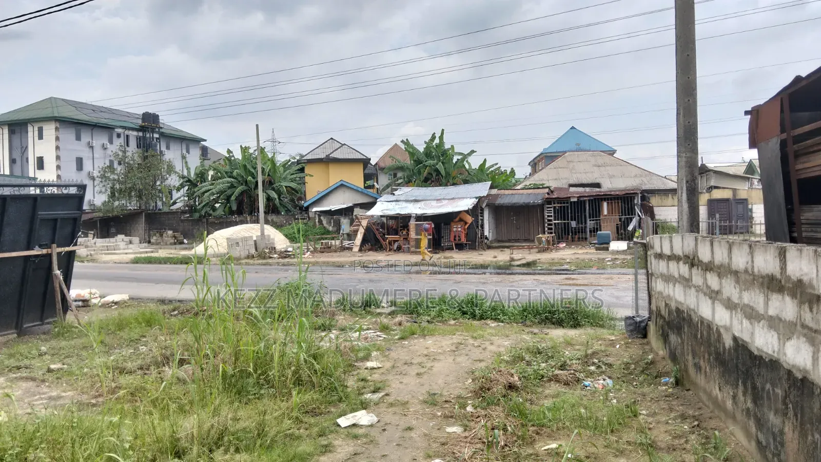 For Sale : 1005 Sqmtrs Opposite Ariaria Int'l Market, Aba , Abia State