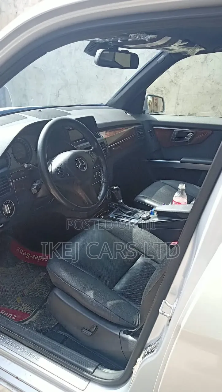 Mercedes-Benz GLK-Class 2011 Silver