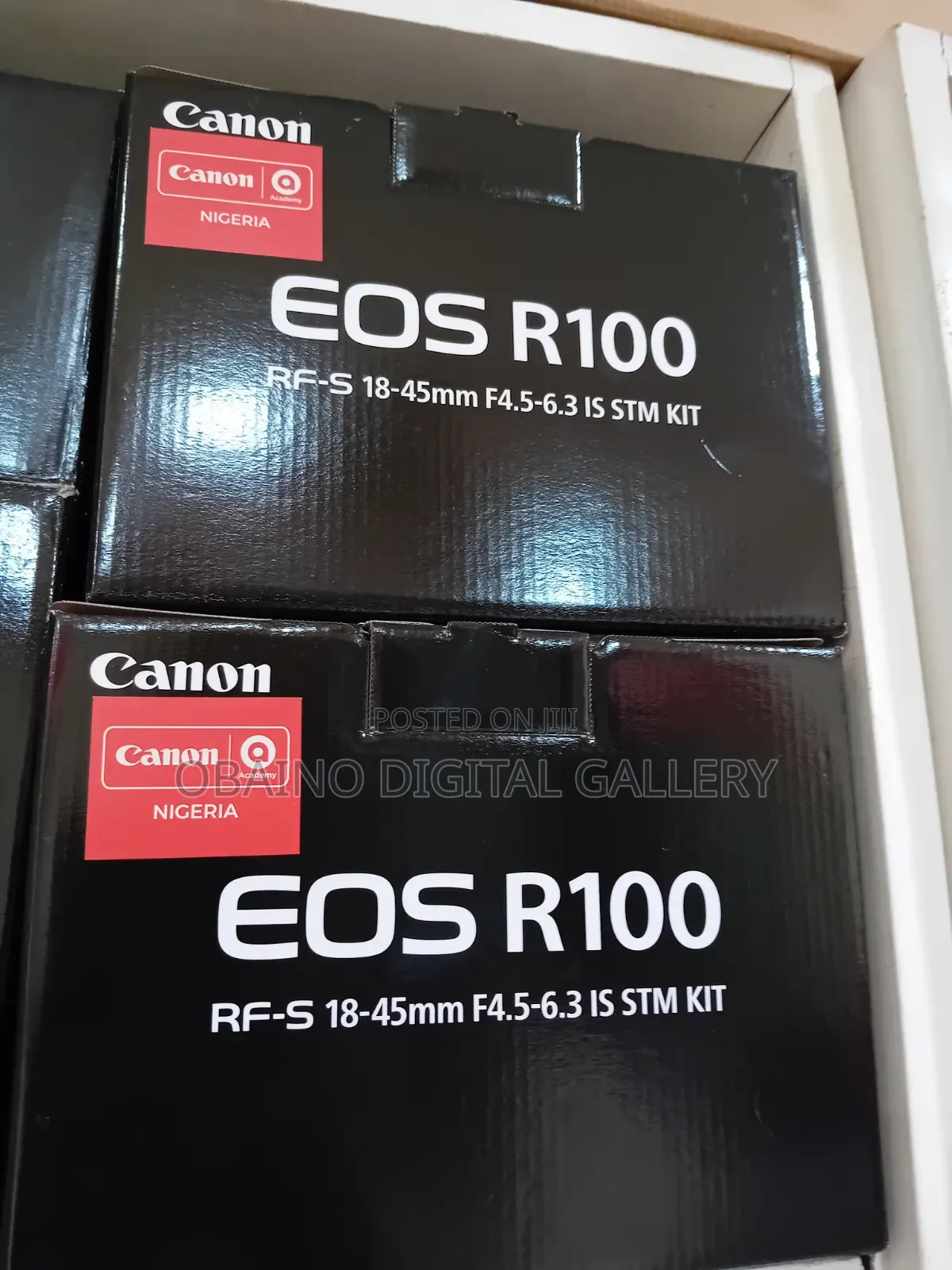 Canon Eos R100