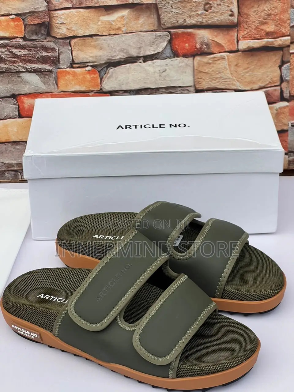 Top Quality Article Slippers for Men
