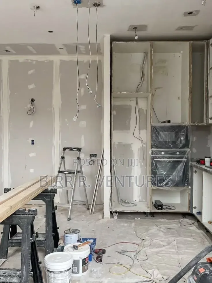 Drywall Partitions for Changing Room Layouts