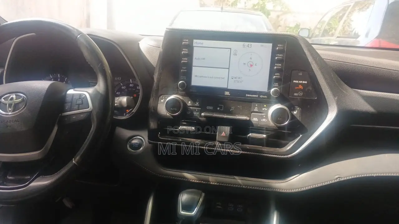 Toyota Highlander XSE 2022 Silver