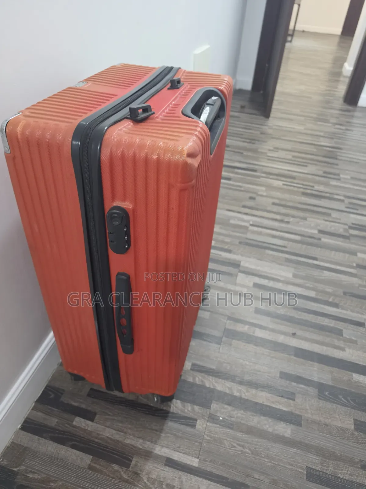 Orange Hardshell Travel Suitcase – 4-Wheel Spinner Luggage