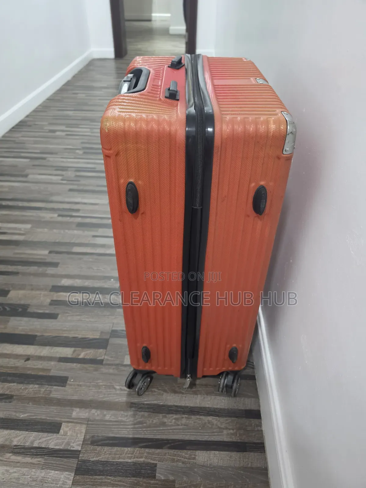 Orange Hardshell Travel Suitcase – 4-Wheel Spinner Luggage