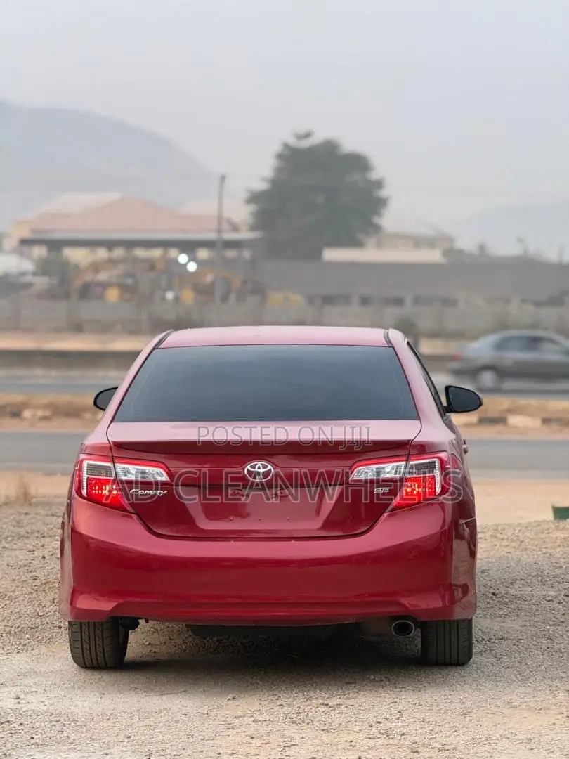 Toyota Camry SE 4dr Sedan (3.5L 6cyl 6A) 2014 Red