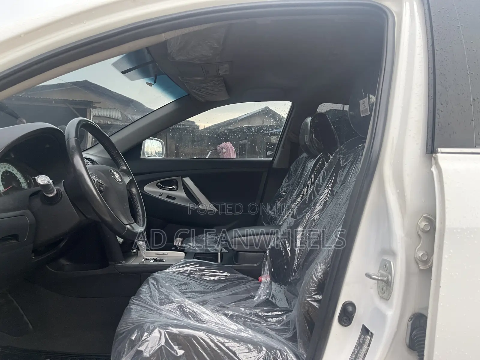 Toyota Camry SE 4dr Sedan (2.5L 4cyl 6AM) 2010 White