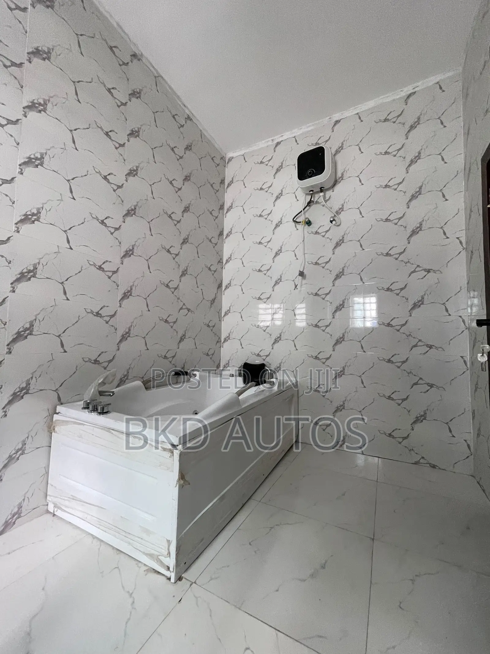 5bdrm Duplex in Sangotedo for sale