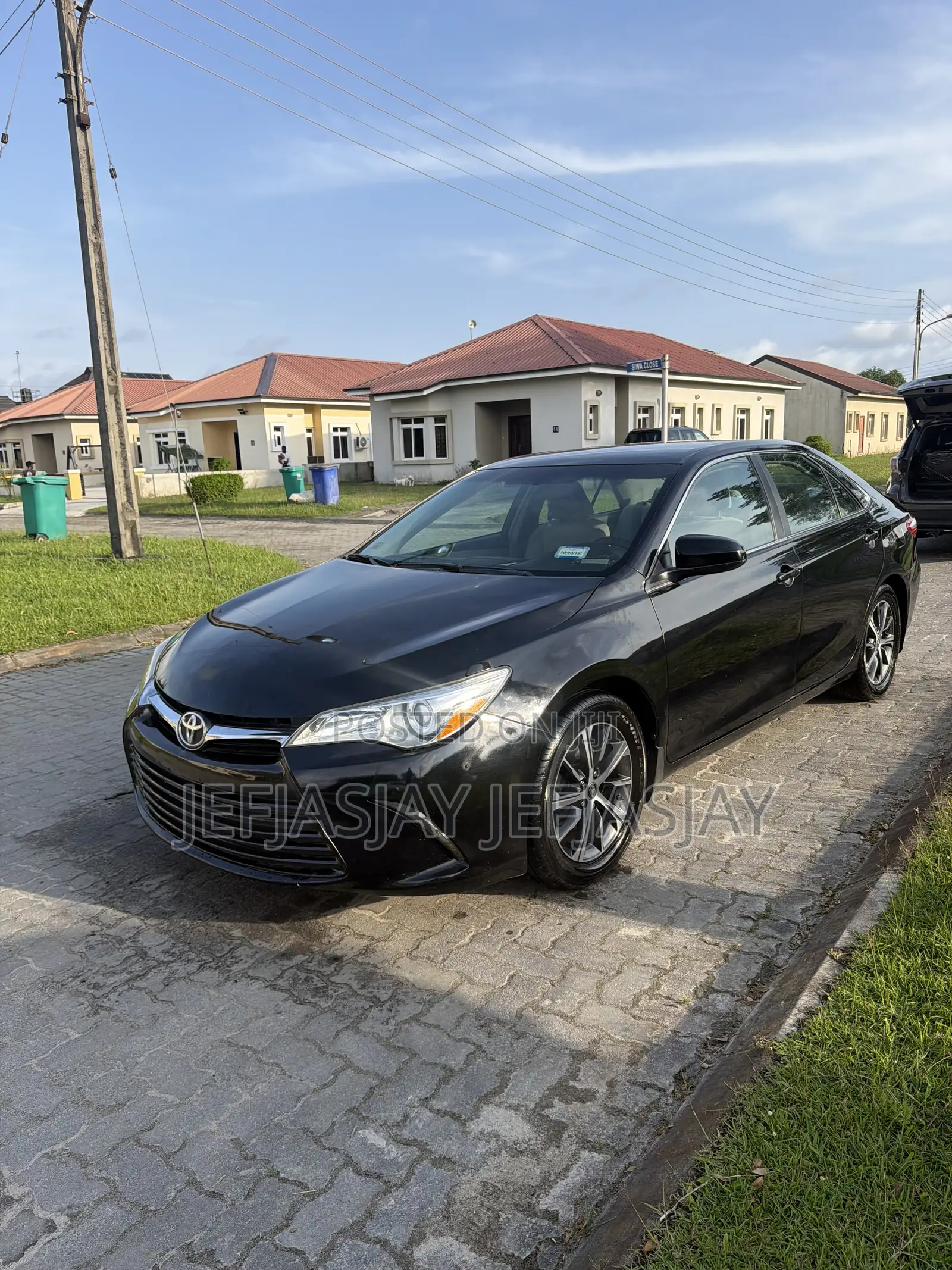Toyota Camry LE 4dr Sedan (2.5L 4cyl 6A) 2015 Black