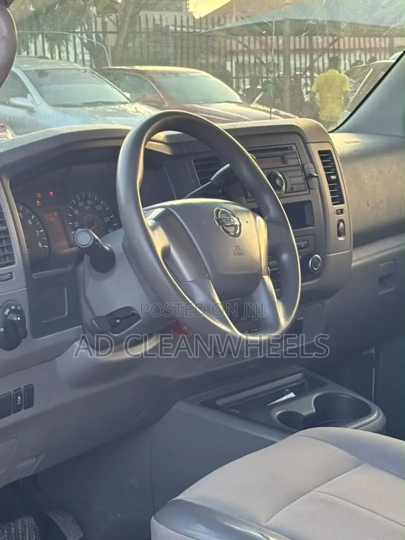 Nissan NV1500 2012 White
