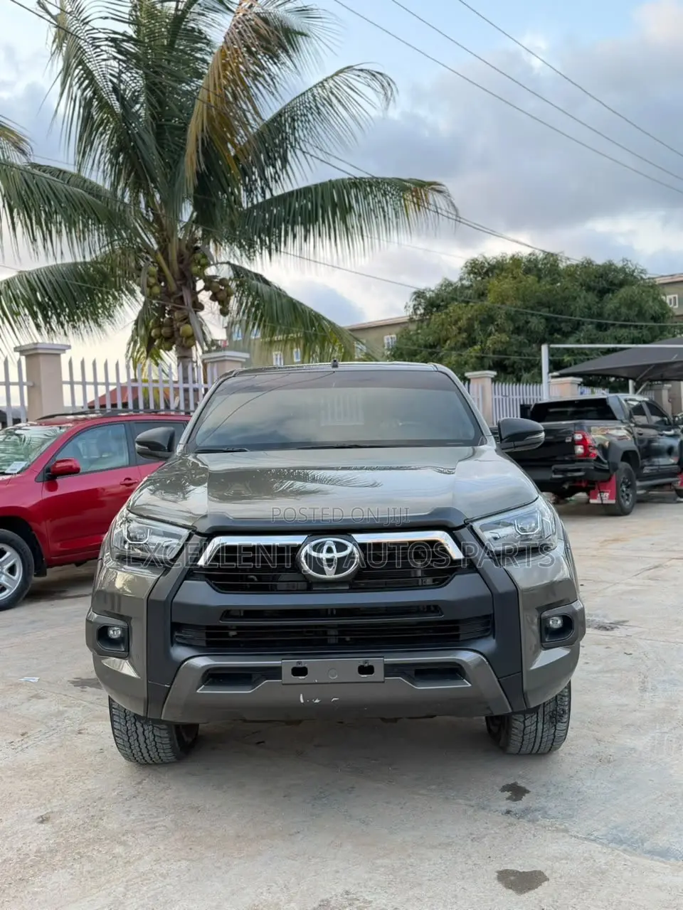 Toyota Hilux 2021 Green
