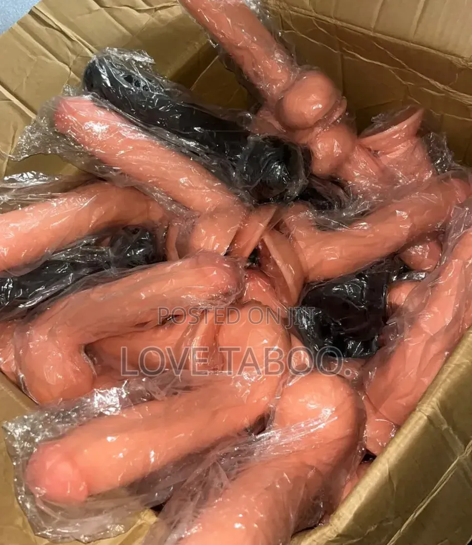 9 Inches Thick Non Vibrating Suction Dildo Wholesale