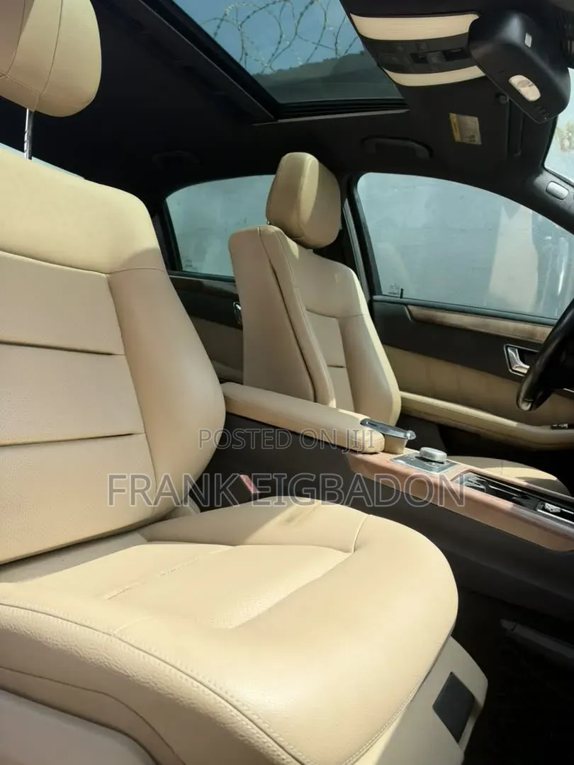 Mercedes-Benz E350 Base 4dr Sedan RWD (3.5L 6cyl 7A) 2010 Blue