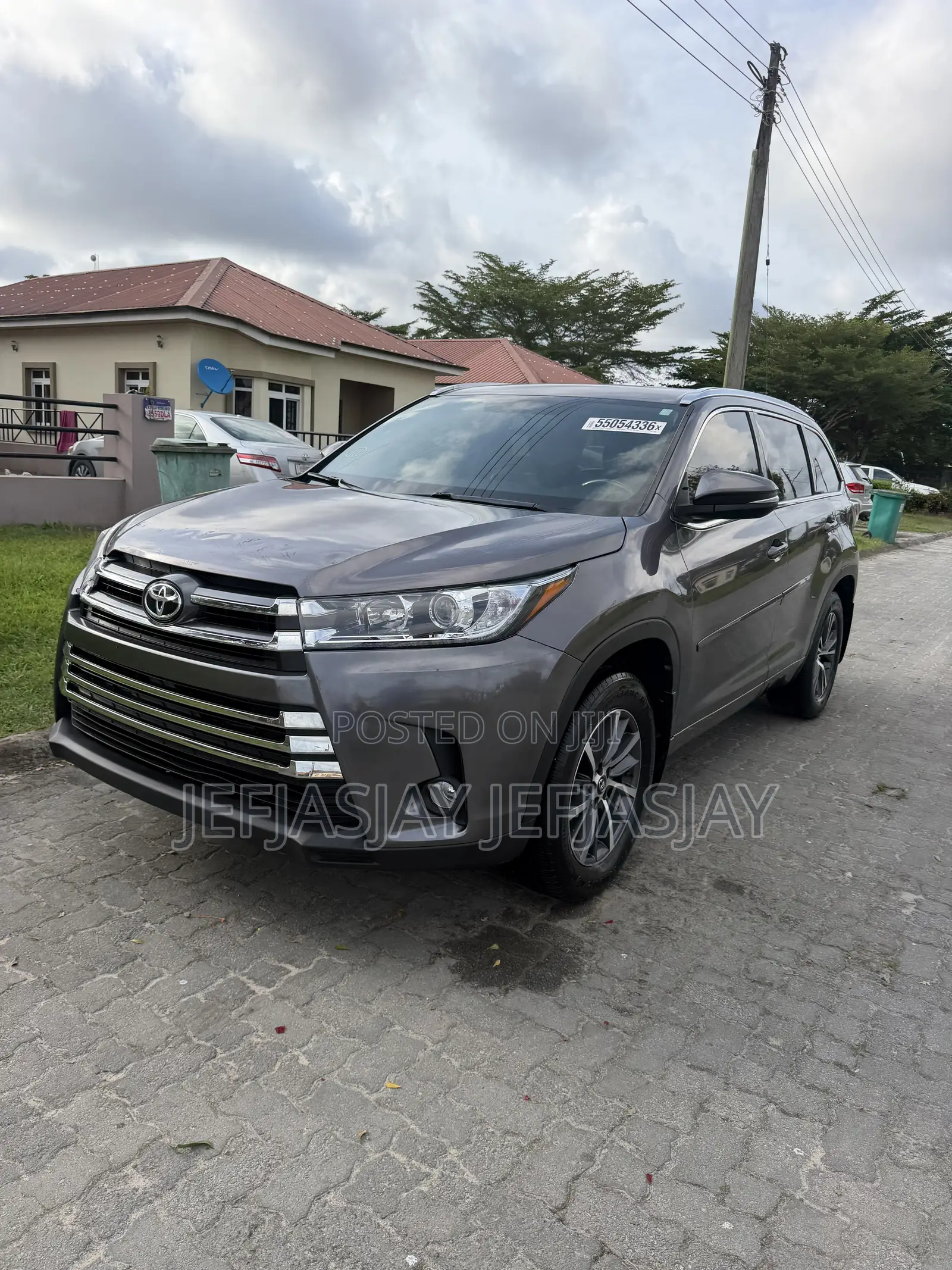 Toyota Highlander XLE V6 4x4 (3.5L 6cyl 6A) 2016 Gray