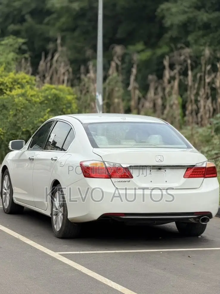 Honda Accord 2016 White