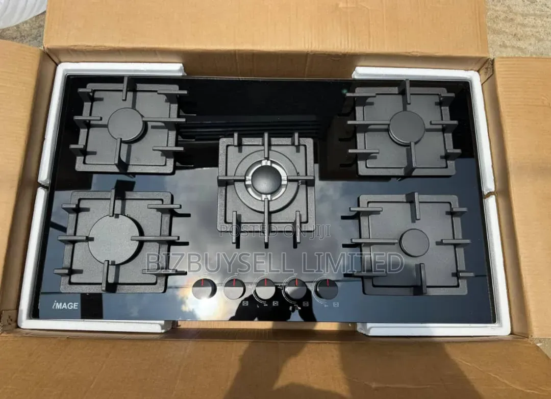 5 Burners Inbuilt Polystar Gas Cooker, Glass Top.